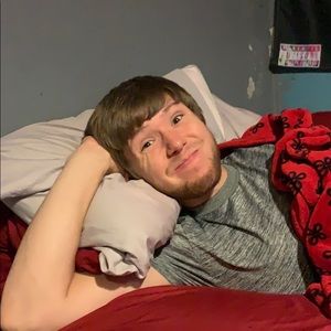 Meet your Posher, Devin